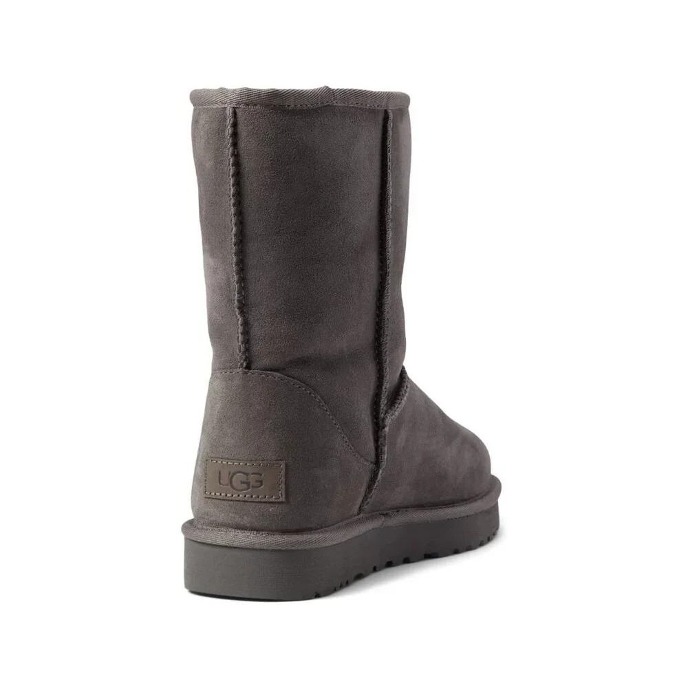 UGG $190 Women's Classic Short II Boots Grey Sz 9 NIB!